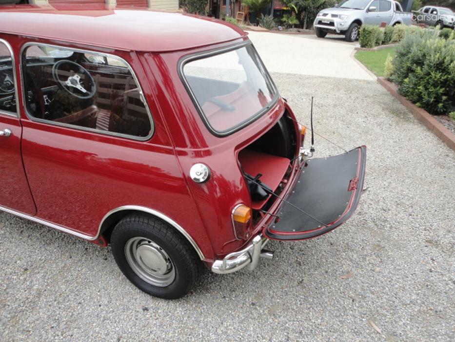 1967 Morris Cooper S MK1 Australia Burgundy paint (7).jpg