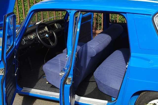 1968 French Blue Renault R8 Gordini images (4).jpg