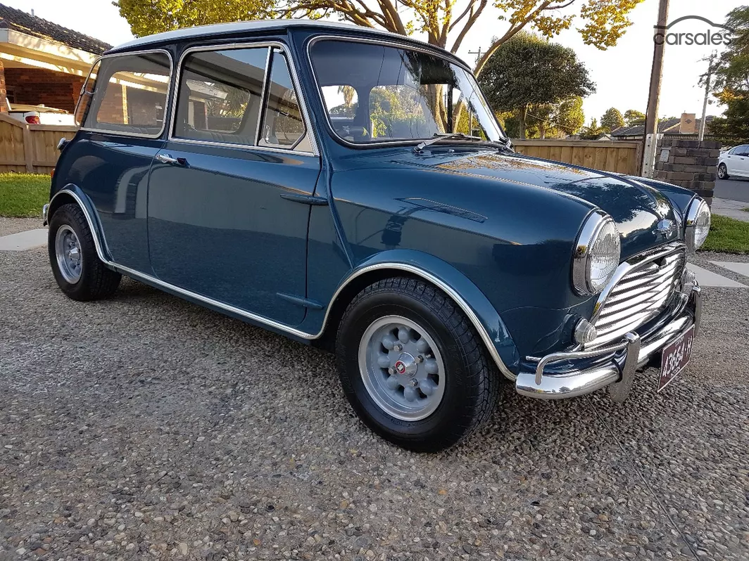 1968 MK1 Morris Cooper S Indigo Blue 2018 Classic Register (4).png