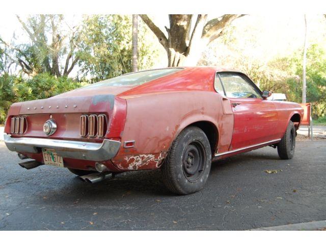 1969 Ford Mustang Mach 1 - Candy Apple Red auction 10.JPG