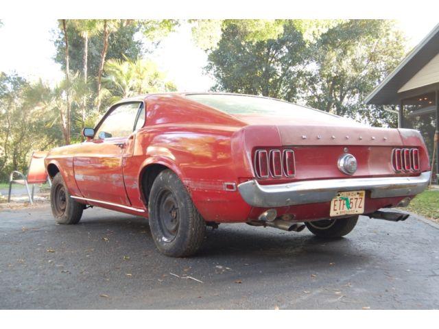1969 Ford Mustang Mach 1 - Candy Apple Red auction 13.JPG
