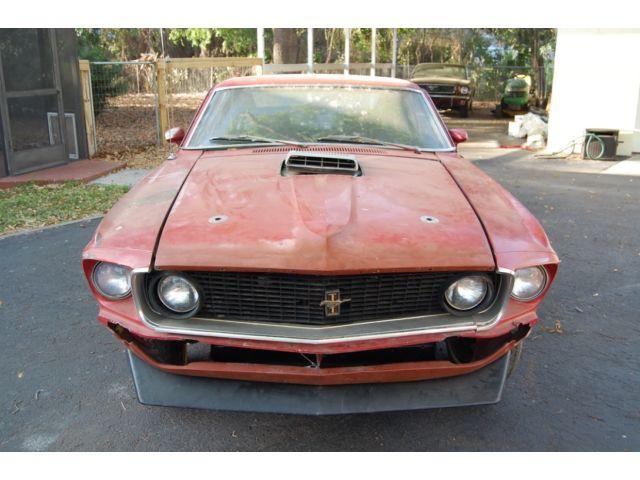 1969 Ford Mustang Mach 1 - Candy Apple Red auction 5.JPG