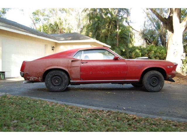 1969 Ford Mustang Mach 1 - Candy Apple Red auction 8.JPG