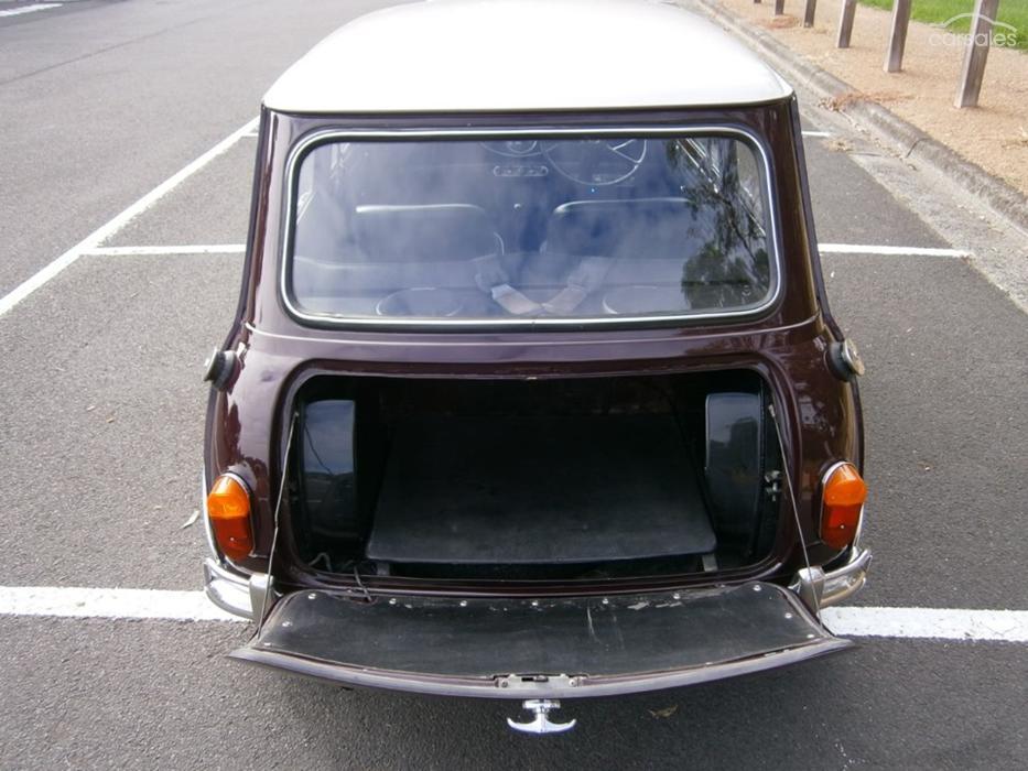 1969 MK1 Cooper S black interior classic register (8).jpg