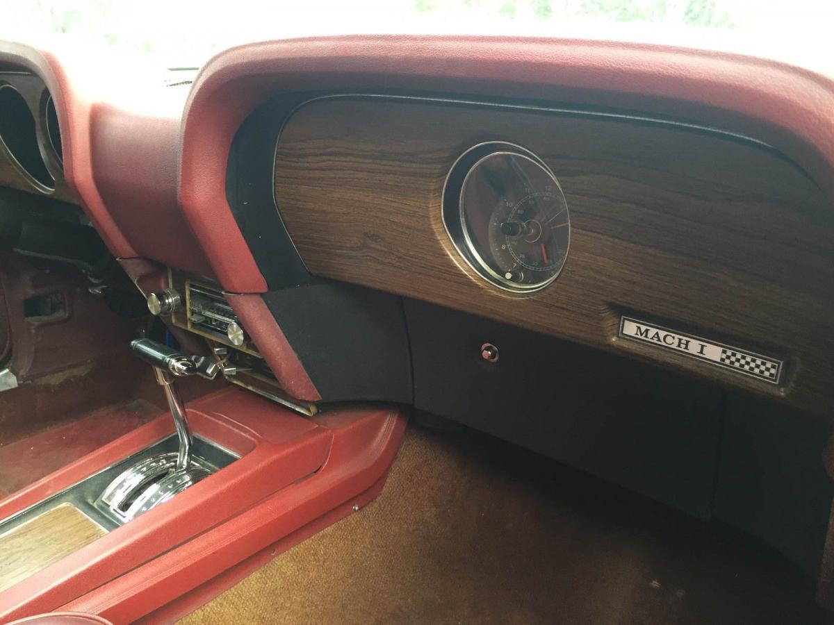 1969 Mach 1 Mustang Passenger clock.jpg