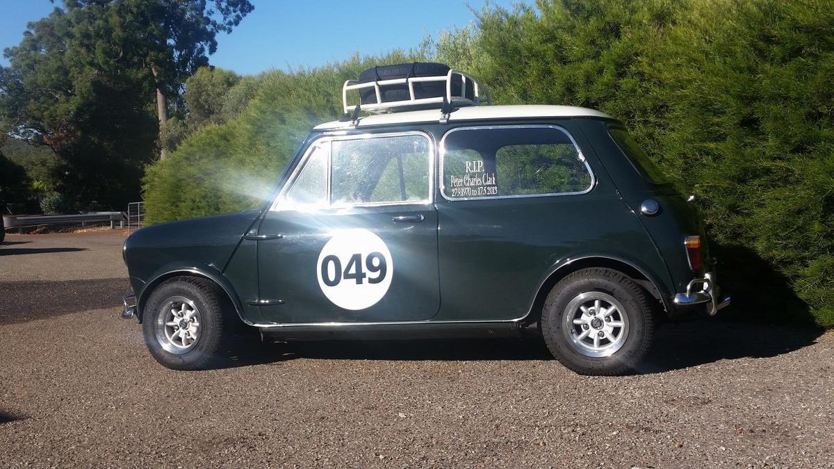 1969 Morris Mini Cooper S MK2 Australia GTO Green Crystal White (11).jpg