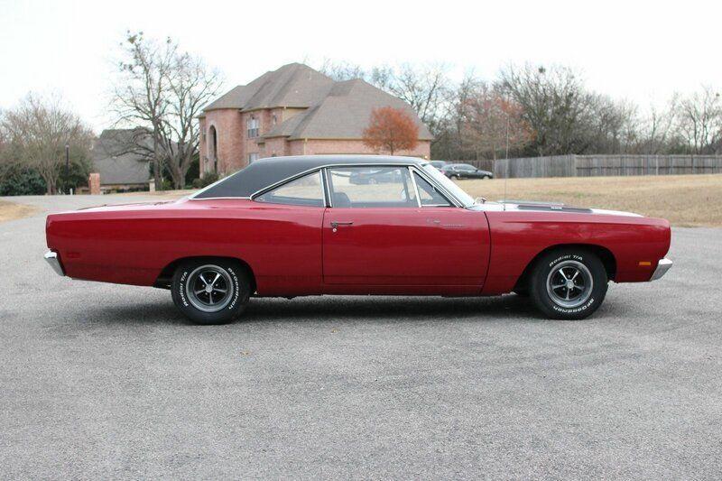 1969 Plymouth Road Runner side profile.jpg