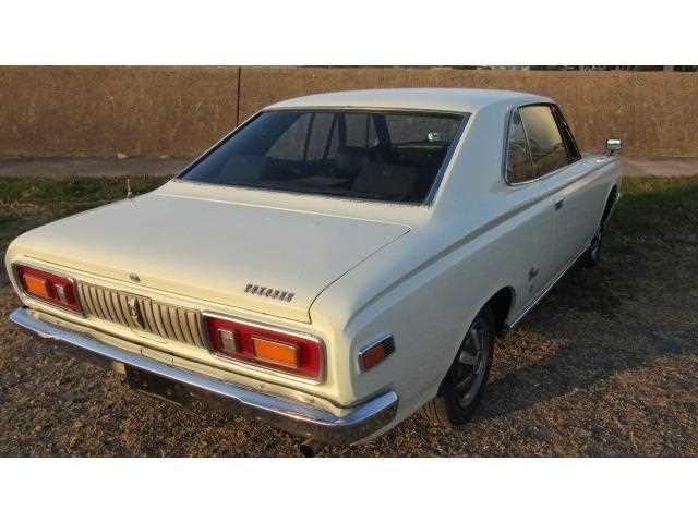 1969 Toyota Crown MS50 Hardtop Coupe Japan white images (9).jpg