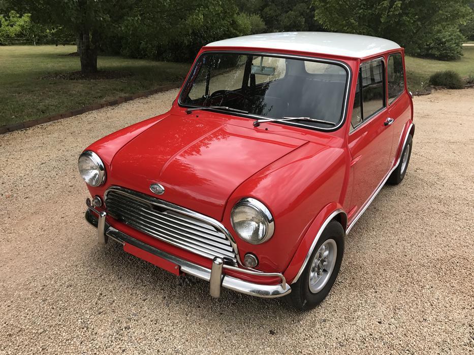 1970 Australian MK2 Morris Cooper S Classic Register Jet Red with white roof images (18).jpg