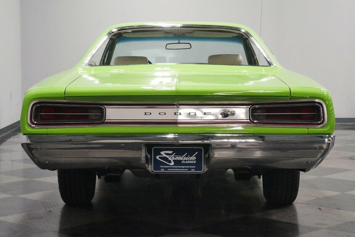 1970 Dodge Coronet Super Bee Hardtop 383 big block Green image (3).jpg