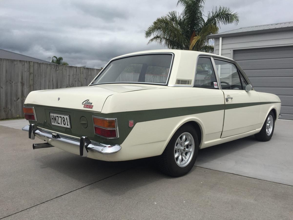 1970 Ford Cortina MK2 MKII GT 2-door in Lotus colours images (5).jpg