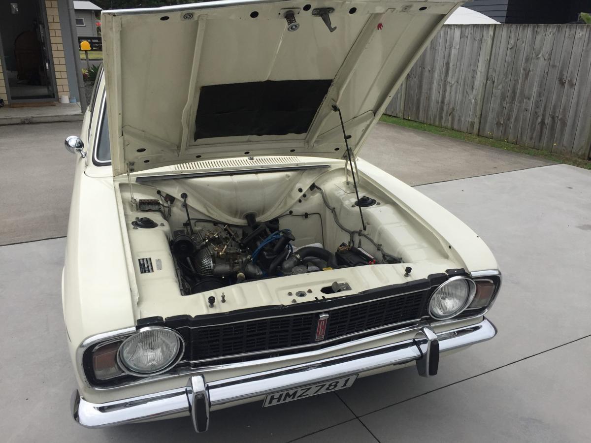 1970 Ford Cortina MK2 MKII GT 2-door in Lotus colours images (9).jpg