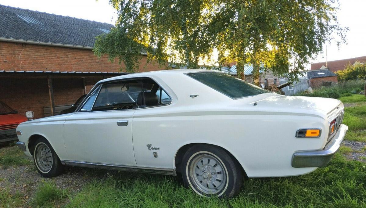 1970 MS51 MS50 Toyota Crown Coupe white hardtop images (3).jpg