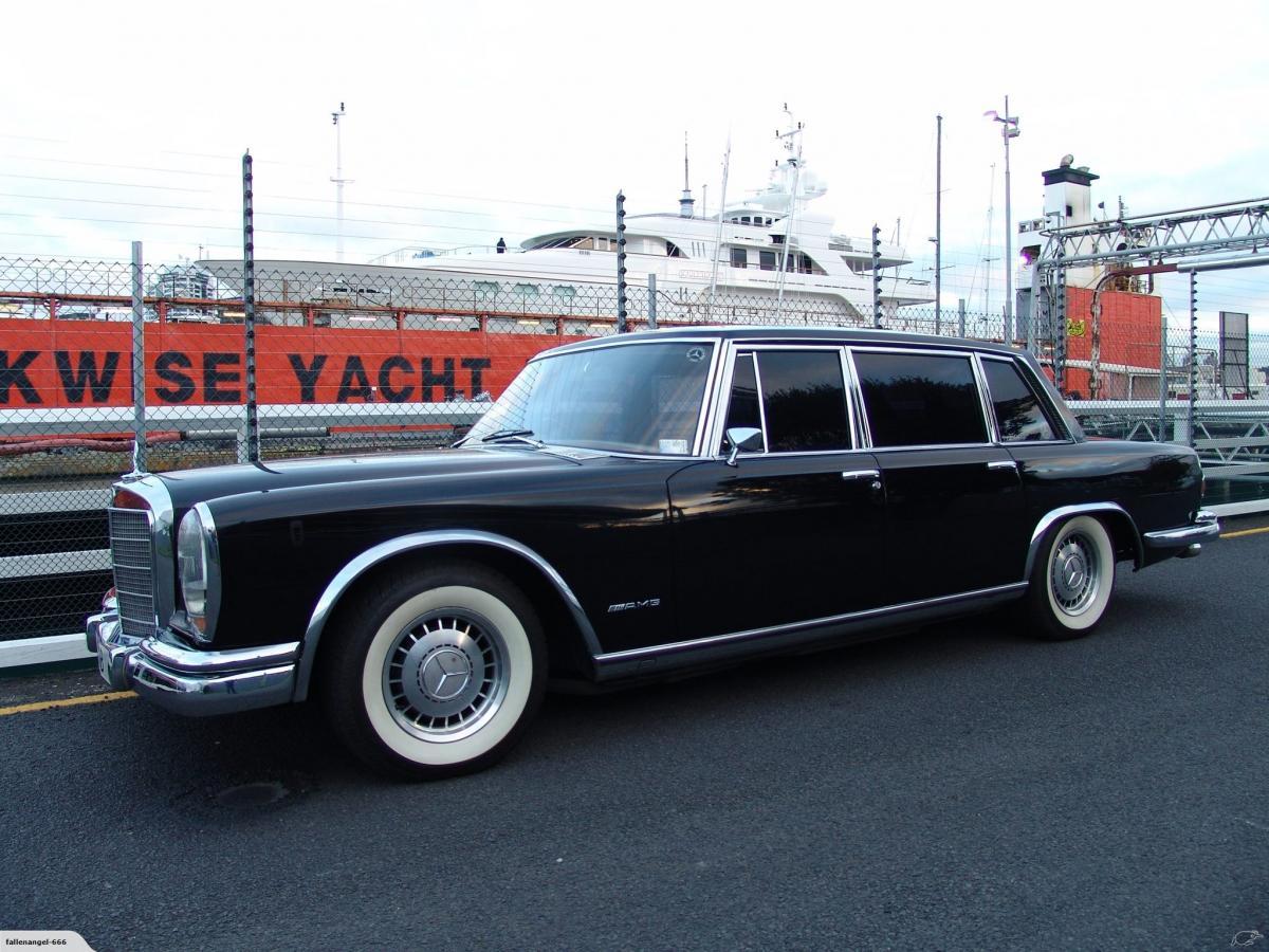 1970 Mercedes 600 Pullman Limousine Grosser black NZ (1).jpg