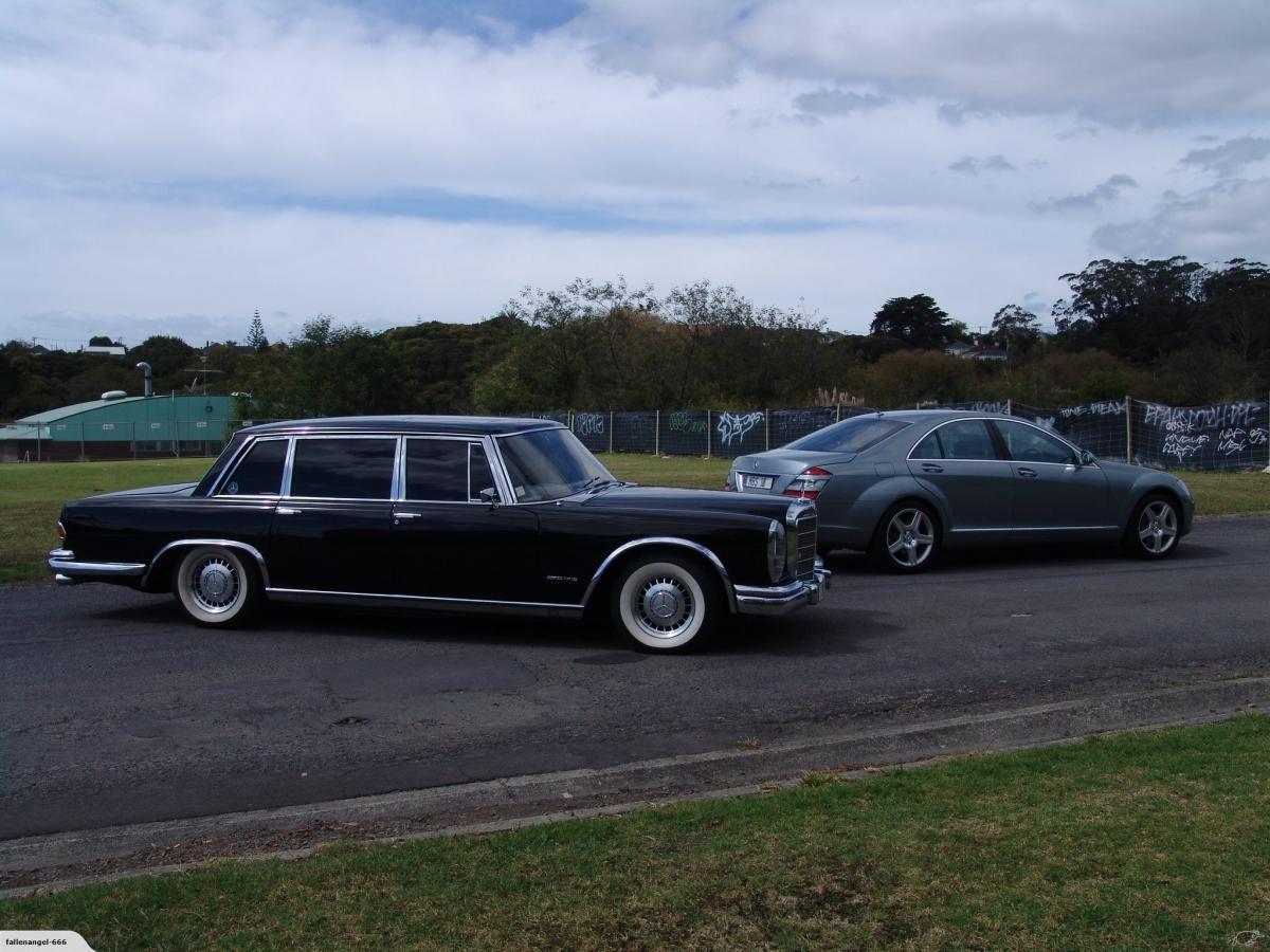 1970 Mercedes 600 Pullman Limousine Grosser black NZ (2).jpg