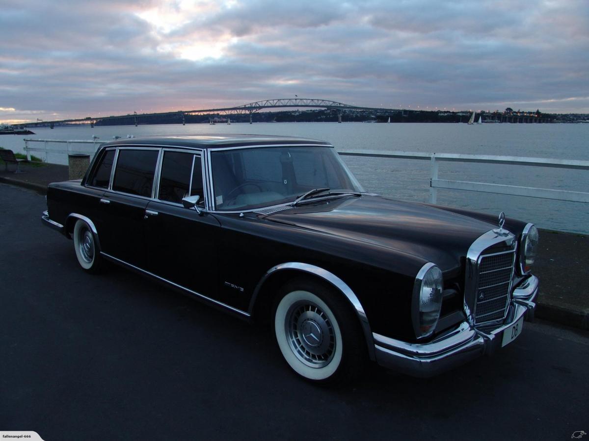 1970 Mercedes 600 Pullman Limousine Grosser black NZ (9).jpg