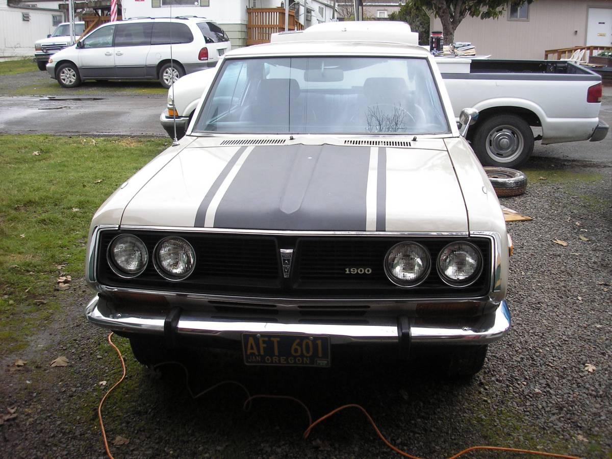 1970 Toyota Corona MKII RT72 Hardtop coupe (7).jpg