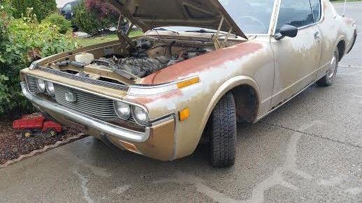 1971 Crown Coupe MS75 Gold with black trim images Canada (1).JPG