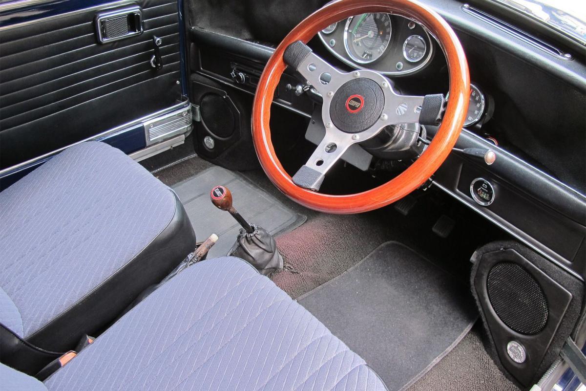 1971 Morris Mini Cooper S MK2 Australia Viareggio Blue (10).jpg