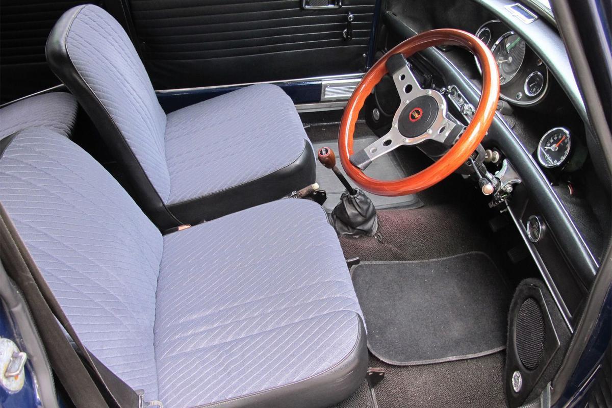 1971 Morris Mini Cooper S MK2 Australia Viareggio Blue (9).jpg