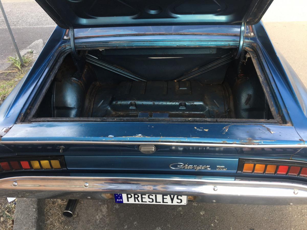 1971 VH Chrysler Valiant Charger XL Blue (3).jpg