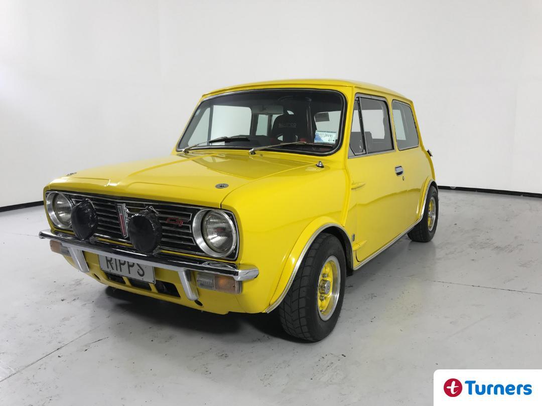 1972 Australian Clubman GT in NZ modified Yellow (2).jpg