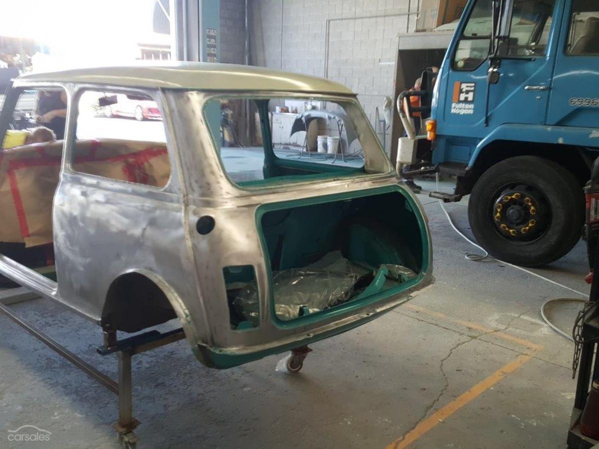 1972 Gambier Turquoise Mini Clubman GT Australia restoration images (2).jpg