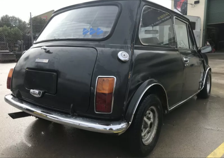 1972 Leyland Mini Clubman GT Australia black 2019 image (6).png