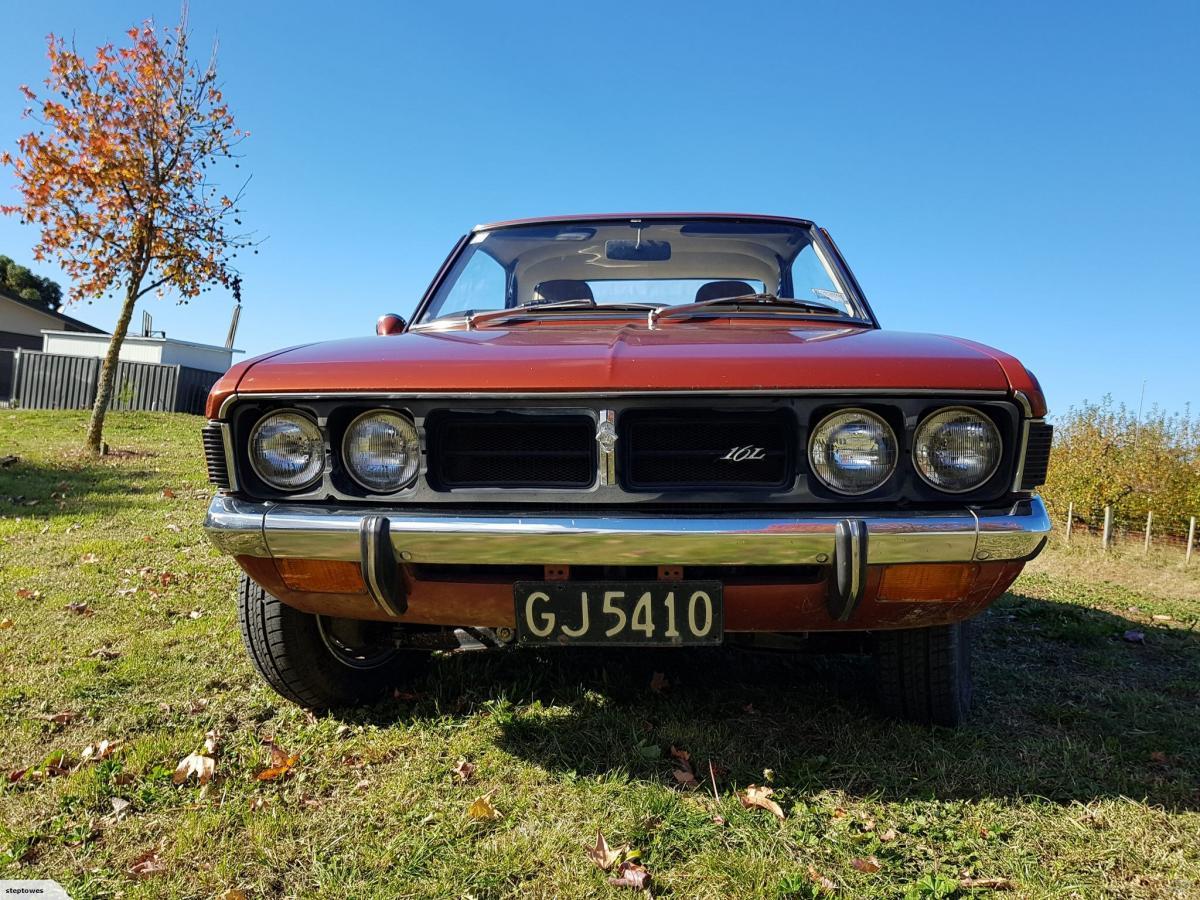 1972 Mitsubishi Galant NZ hardtop coupe brown classic (2).jpg