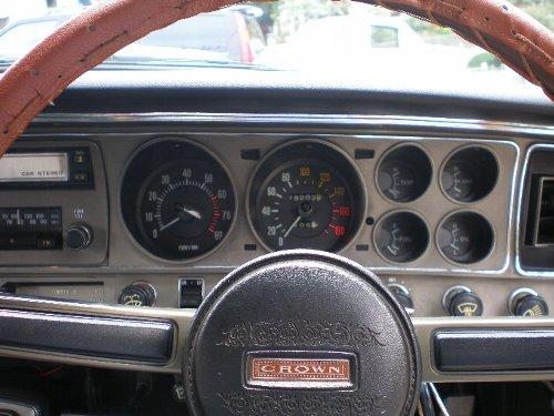 1972 Toyota Crown MS70 Coupe Black vinyl roof on white paint images Japan (8).jpg