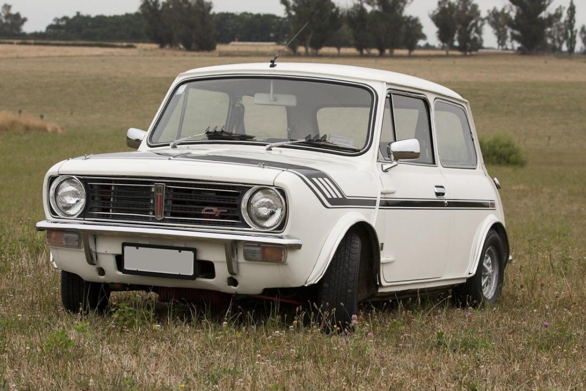 1973 Crystal White Mini Clubman GT Australia New Zealand 1275 images (1).jpg