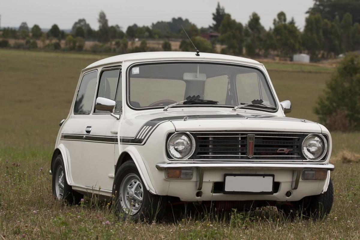 1973 Crystal White Mini Clubman GT Australia New Zealand 1275 images (3).jpg