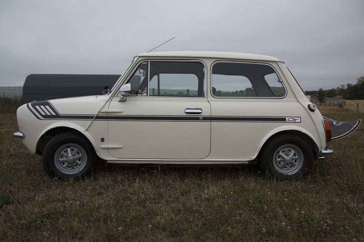 1973 Crystal White Mini Clubman GT Australia New Zealand 1275 images (4).jpg