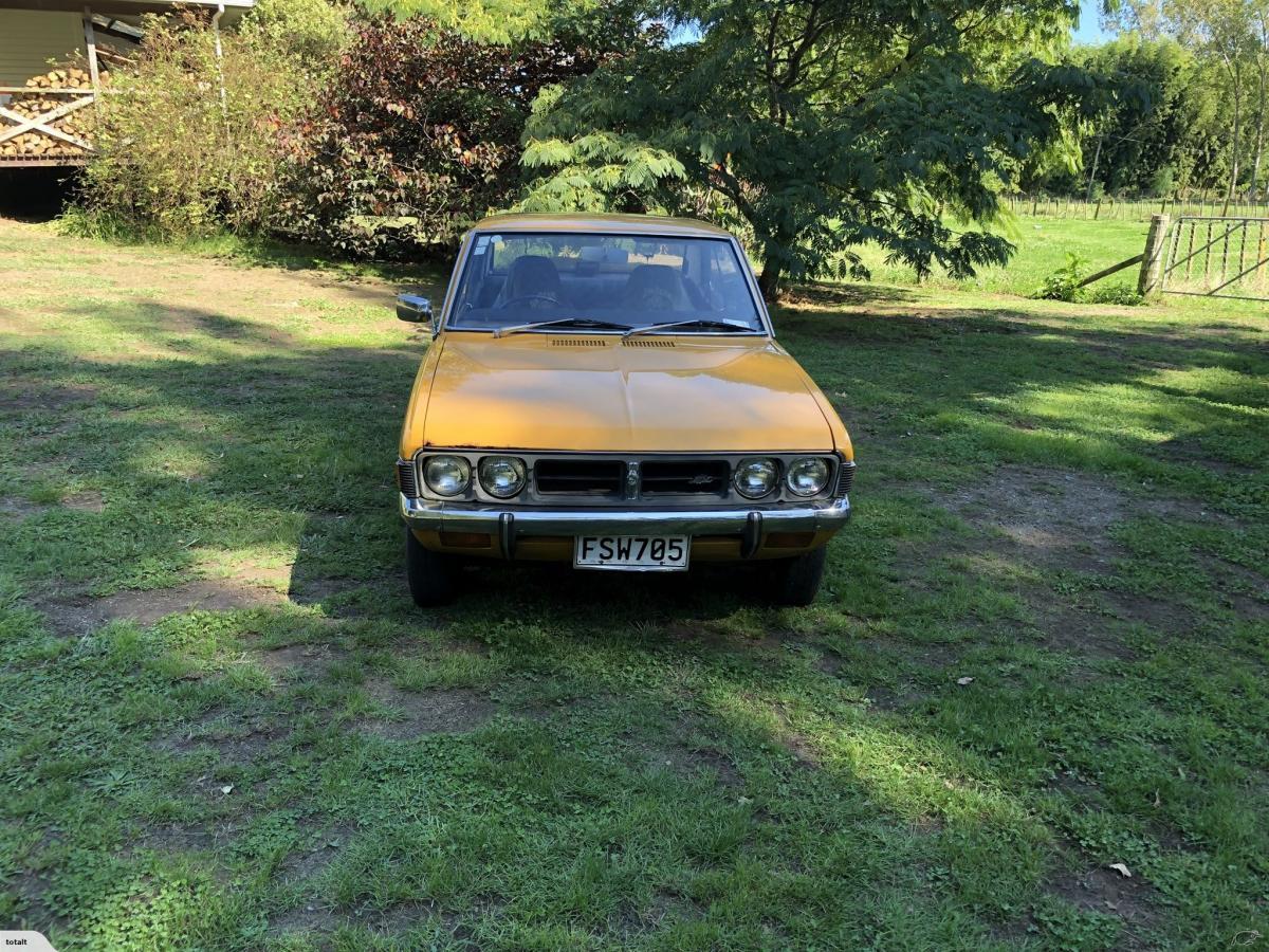 1973 Mitsubishi Galant Coupe yellow NZ (4).jpg