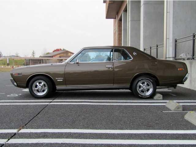 1973 Nissan Gloria 230 Series 2 door hardtop coupe images Japan 260C (5).jpg