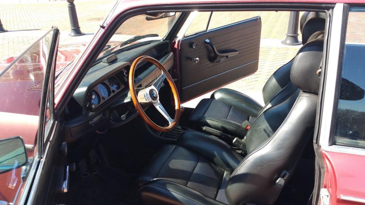 1974 BMW 2002 Tii.jpg