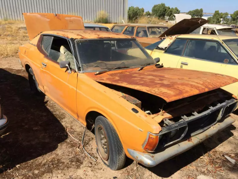 1974 Datsun 180B SSS coupe Orange Wreck 2021 images Australia (1).png