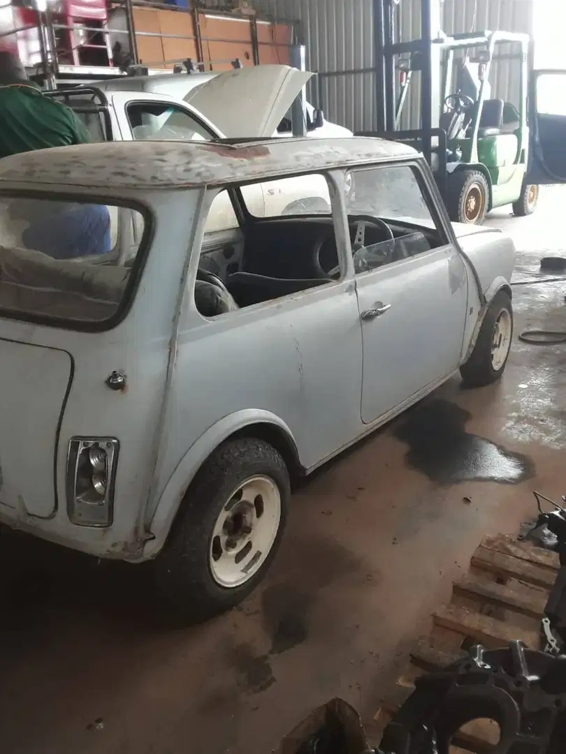 1974 Leyland Mini GTS SA for restoration (1).png