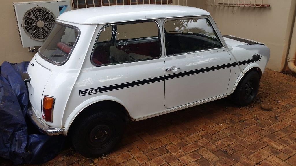 1974 Leyland Mini GTS early in white paint (3).jpg