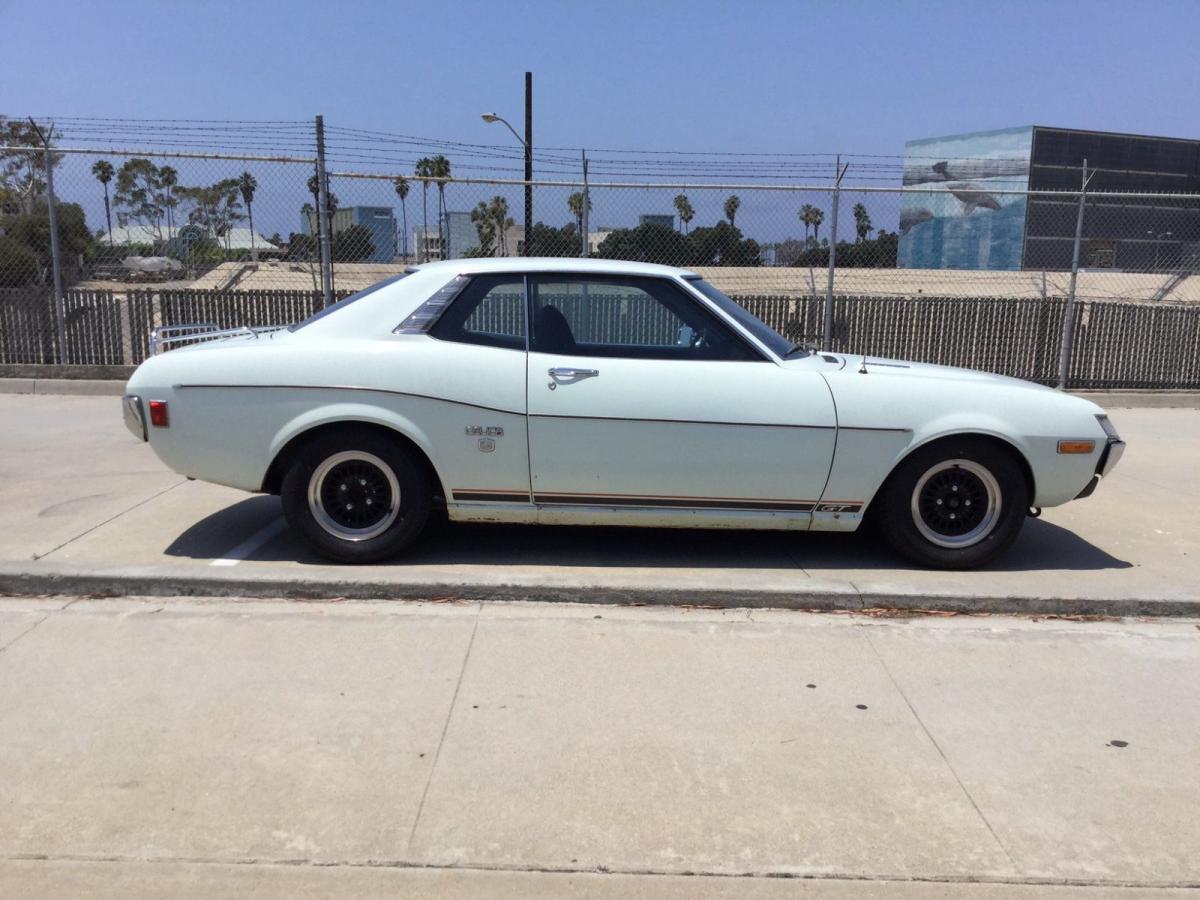 1974 RA21 Toyota Celica GT white images (1).jpg