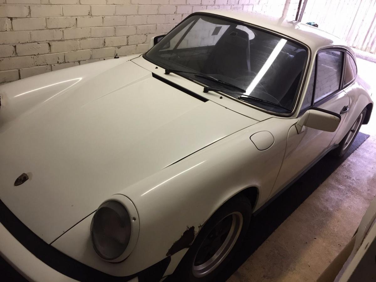 1975 911 coupe bonnet and roof.jpg