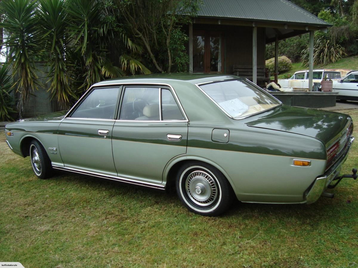 1975 Datsun 230 series 260C Sedan images (3).jpg