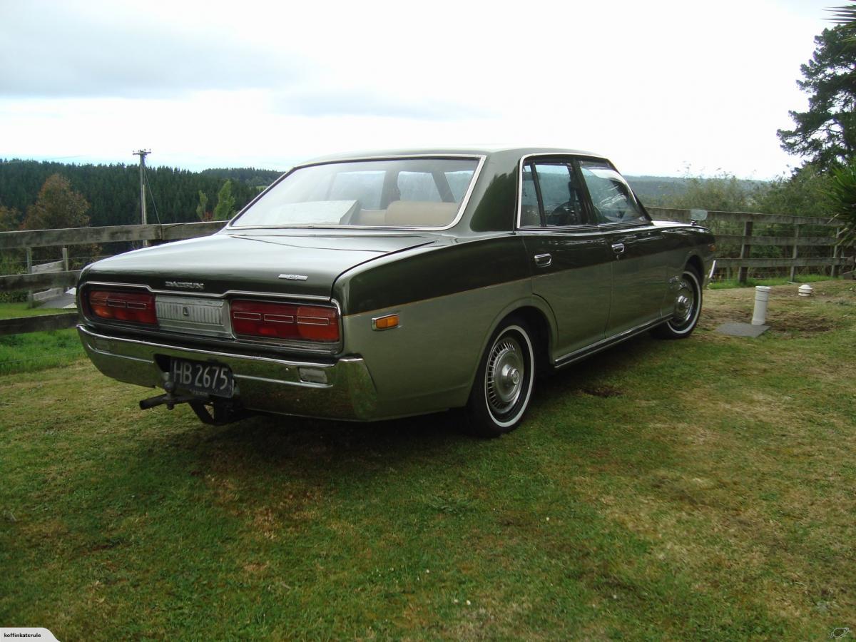 1975 Datsun 230 series 260C Sedan images (9).jpg