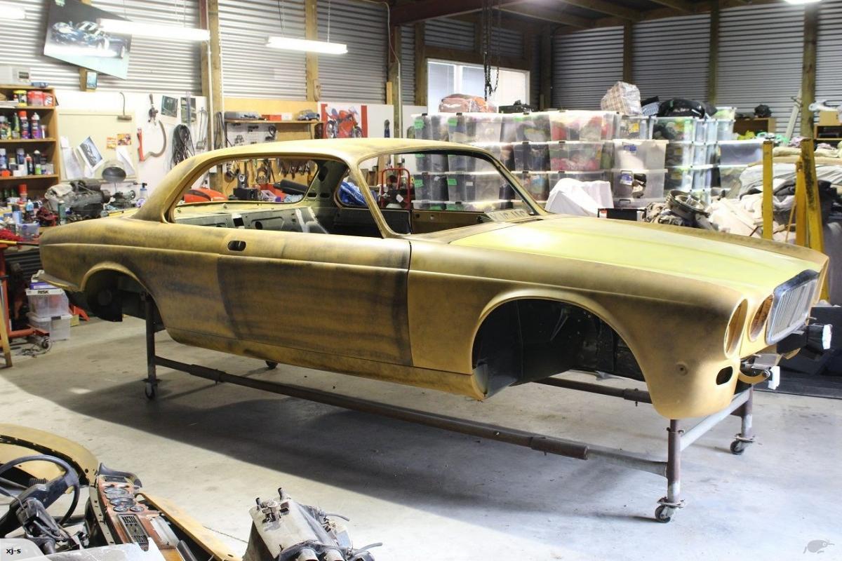 1975 Jaguar XJC coupe partly restored project images NZ (1).jpg