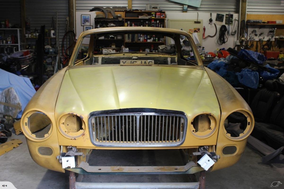 1975 Jaguar XJC coupe partly restored project images NZ (13).jpg