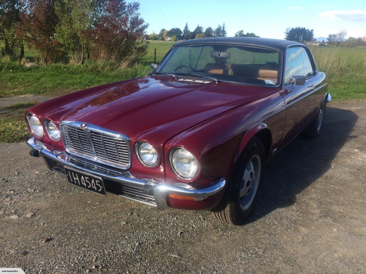 1976 Jaguar XJC Black on Maroon paint coupe restored images (1).jpg