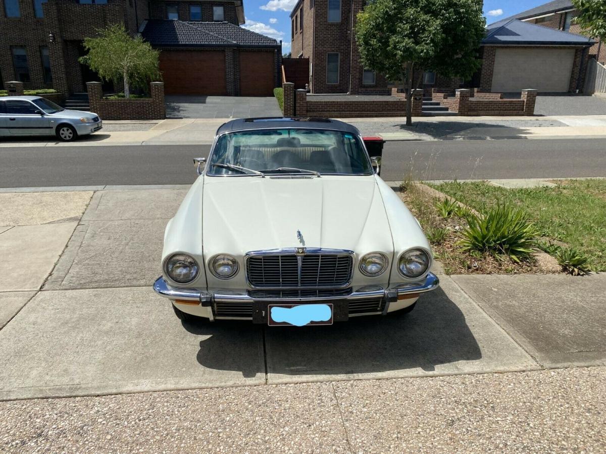 1976 Jaguar XJC Coupe 6 cylinder 4.2 white coupe Australia (6).jpg