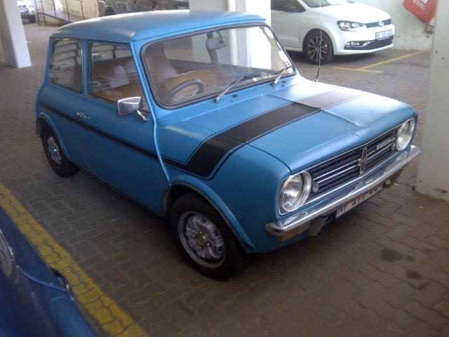 1976 Leyland Mini GTS South Africa Sapphire Blue (1).jpg