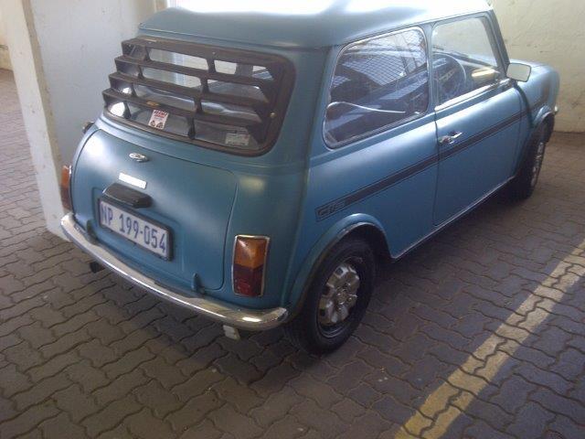 1976 Leyland Mini GTS South Africa Sapphire Blue (9).jpg