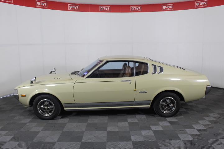 1976 TA27 Celica liftback Australia images creme auction (2).jpg